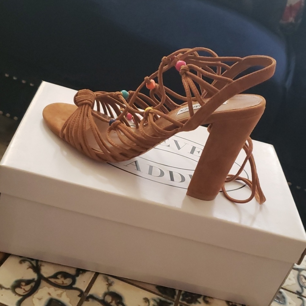 New Steve Madden Suede Sandals
